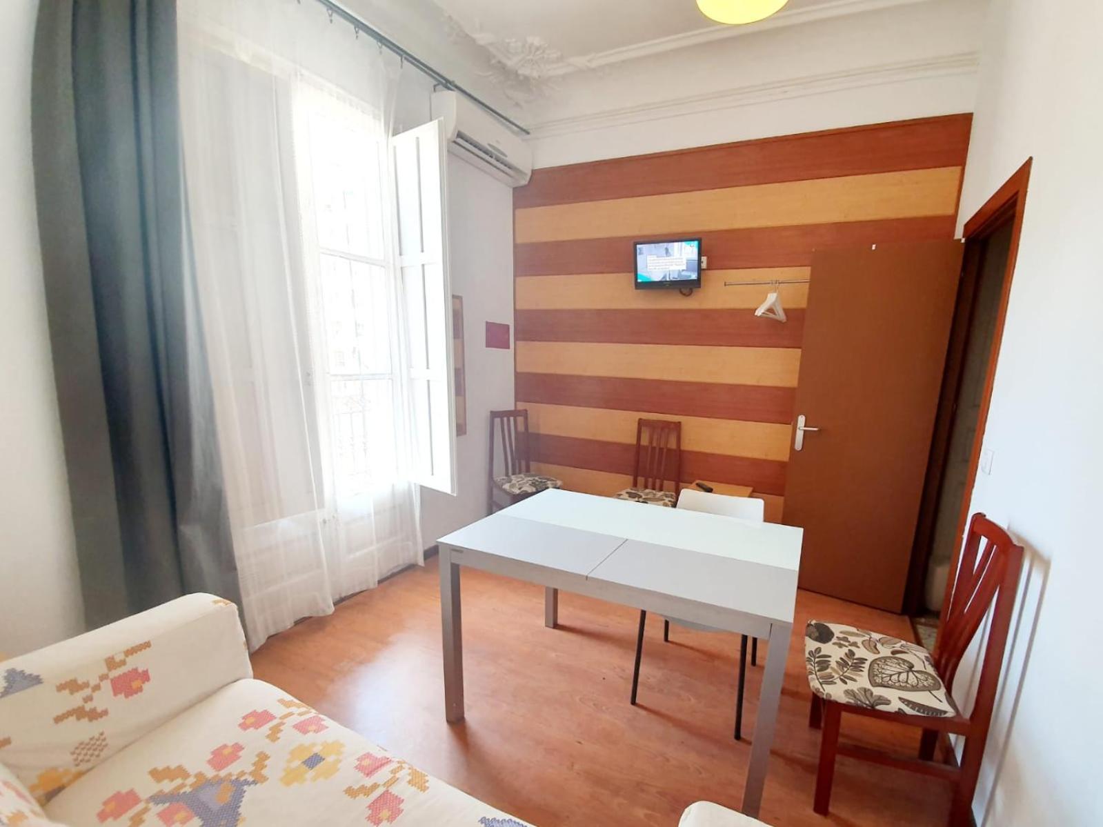 Апартаменты Apartamento Urgell Барселона Экстерьер фото